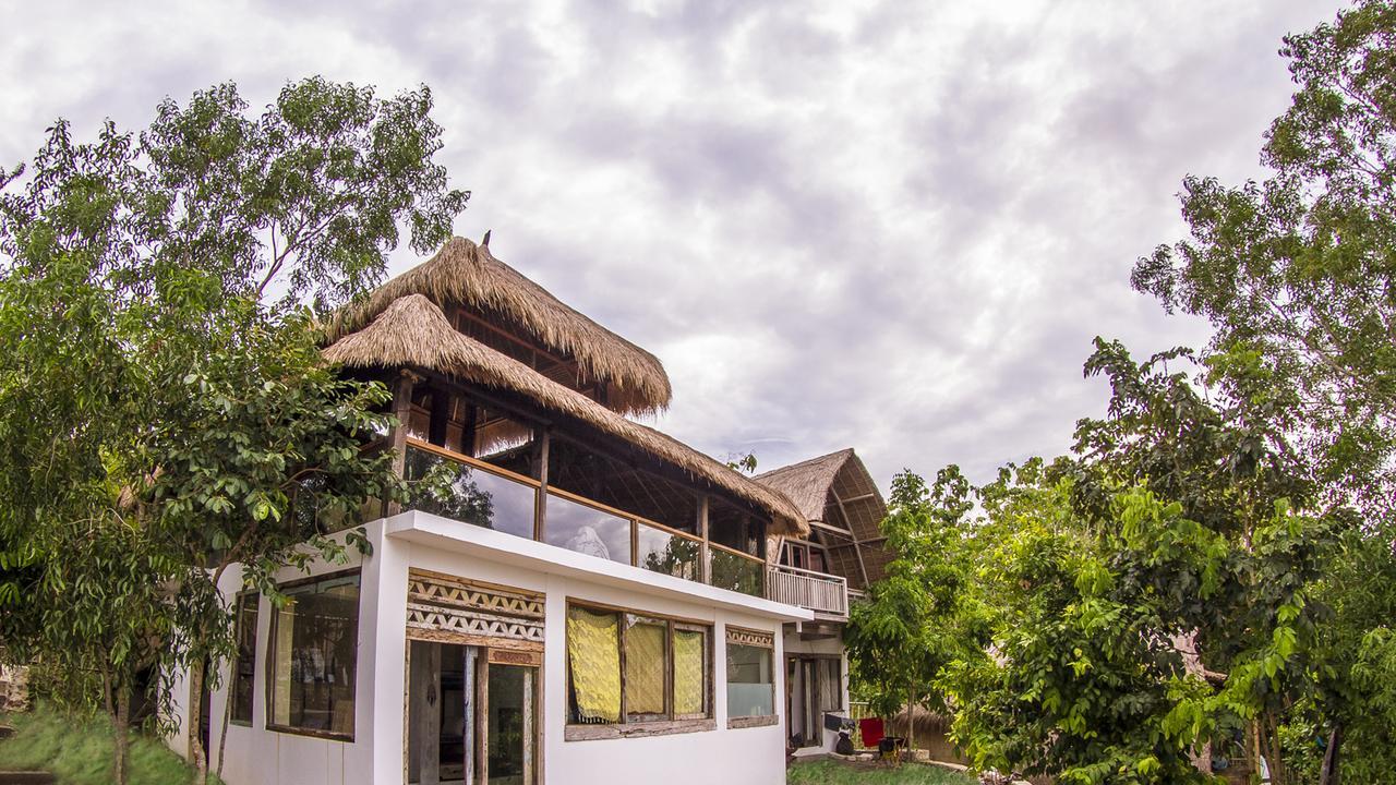 Vertical House Bali Villa Uluwatu Buitenkant foto