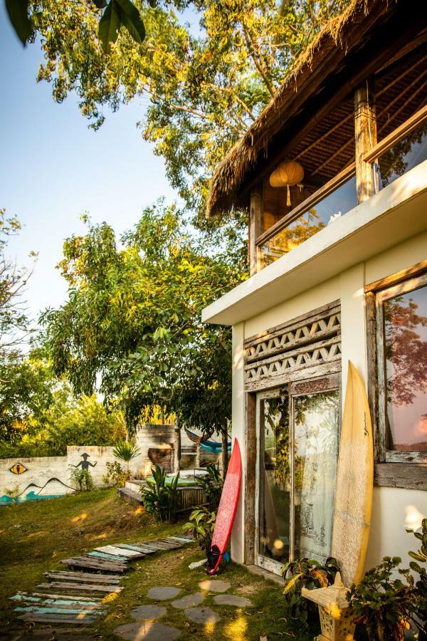 Vertical House Bali Villa Uluwatu Buitenkant foto